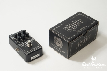 Nano Metal Muff
